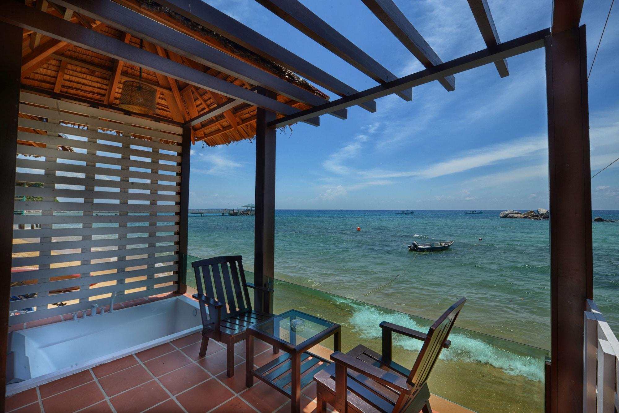 Paya Beach Spa & Dive Resort Kampung Genting Exterior photo