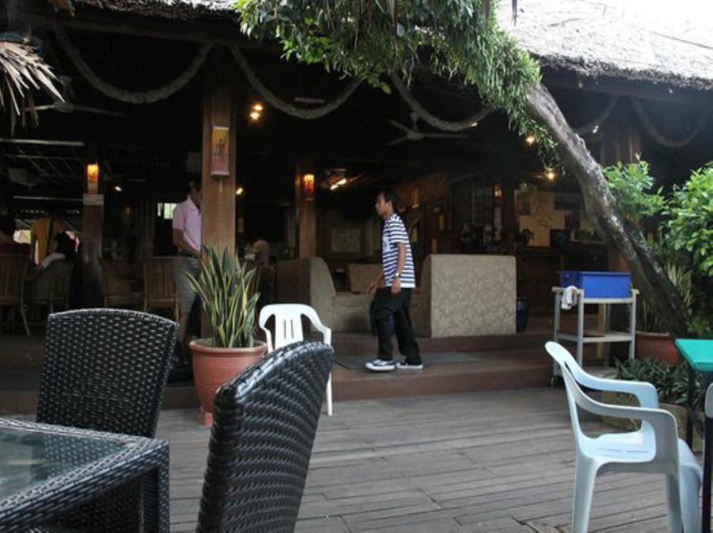 Paya Beach Spa & Dive Resort Kampung Genting Exterior photo